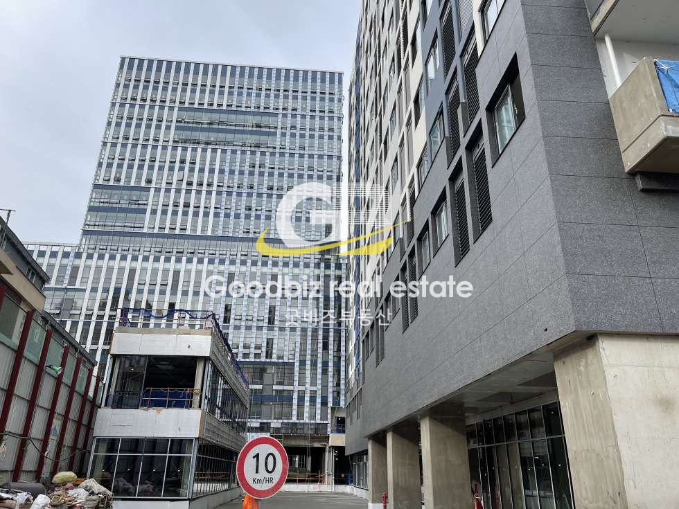 경기 수원영통구 신동 전용13평_ 지식산업센터 사무실, 제조업등록 가능,탁트인조망, 업무환경 좋음 월세 매물번호 10276 사진 7